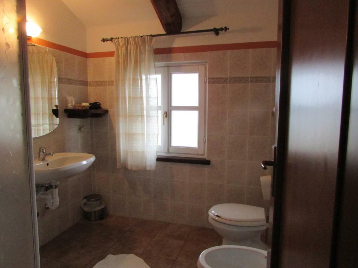 Agriturismo Cascina Barin Roddi Екстер'єр фото